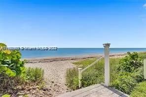 Main picture of 1194 Hillsboro Mile