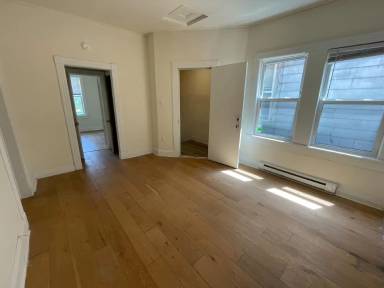 Main picture of 262 Morton Ave