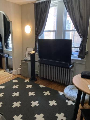 Main picture of 503 Tasker St