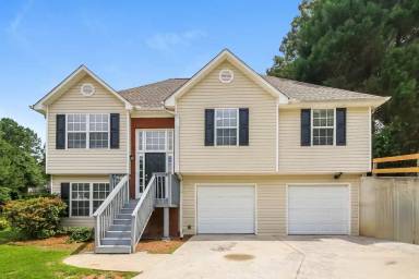 Main picture of 7460 Royale Ct