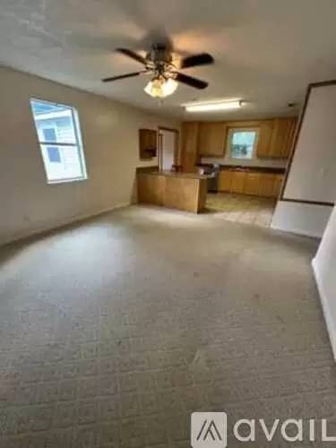 Main picture of 641 Monnie St