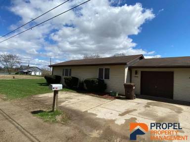 Main picture of 43373 Alva Dr