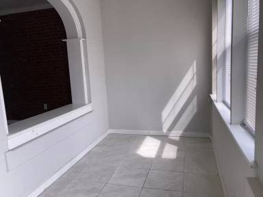 Main picture of 742 S 53rd St