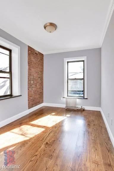Main picture of 120 E 102nd St