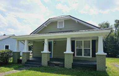 Main picture of 703 7th St