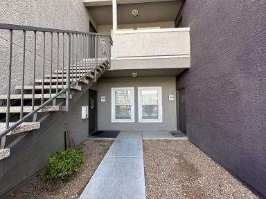 Main picture of Portola on Russell