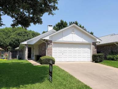 Main picture of 425 Sunnybrook Ct