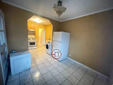 Main picture of 1513 Seminole St