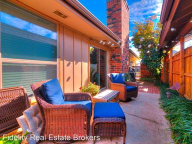 Main picture of 12121 Cliff Rose Dr