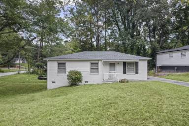 Main picture of 3777 Crosby Dr NW