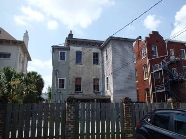 Main picture of 316 E Gaston St