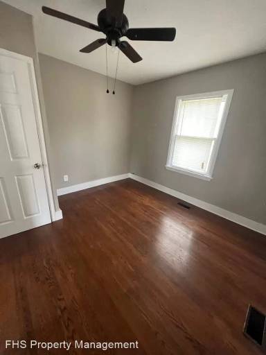 Main picture of 1146 W Lynn St