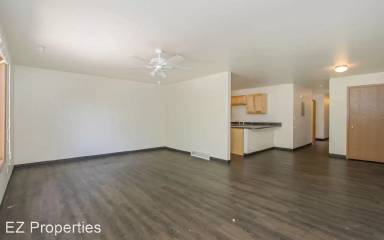 Main picture of 211 S Kellogg Ave