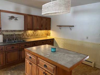 Main picture of 34 Pleasantdale Ave