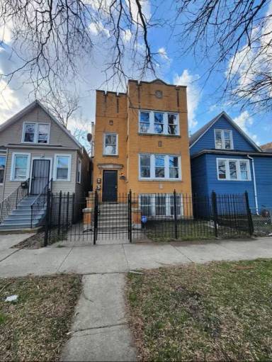 Main picture of 8010 S Manistee Ave