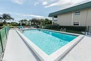 Main picture of 600 Valley Stream Dr