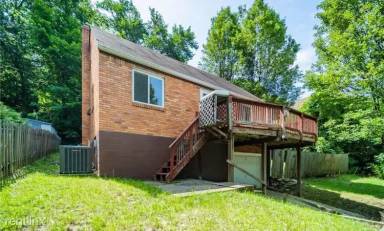 Main picture of 2414 Woodward Ave