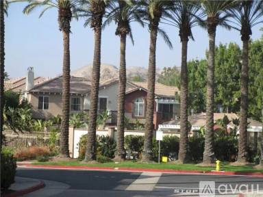 Main picture of 48 Mission Ct