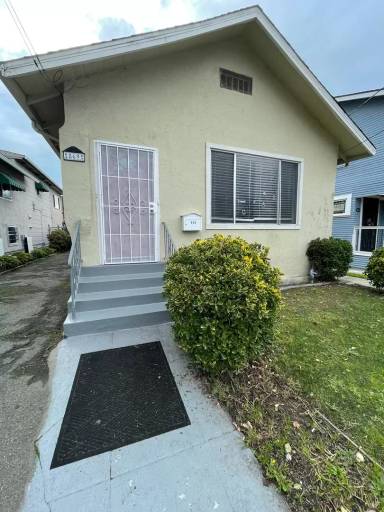 Main picture of 877 Brockhurst St