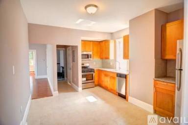 Main picture of 224 Chelsea St