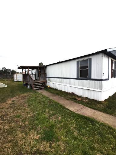 Main picture of 5541 Summerville Dr