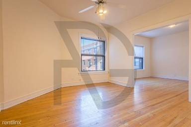 Main picture of 813 W Waveland Ave