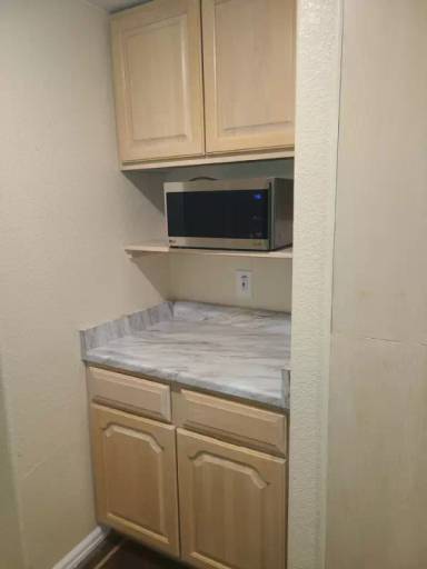 Main picture of 372 W Hazelnut Way