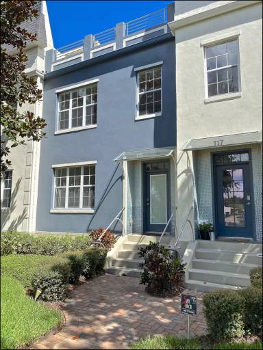 Main picture of 115 E Muriel St