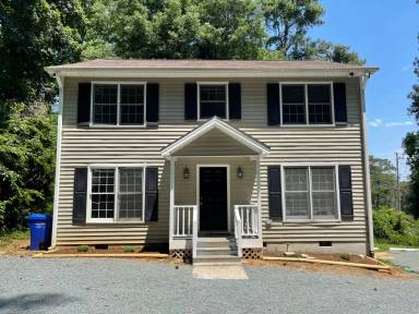 Main picture of 817 Old Pittsboro Rd