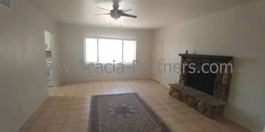 Main picture of 1110 E Silver St