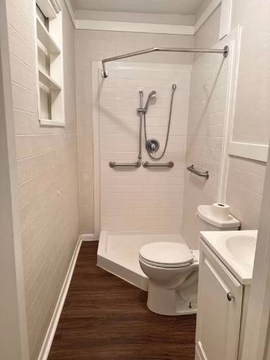 Main picture of 9421 Peachtree St