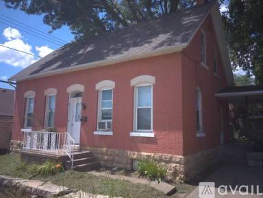 Main picture of 621 E 24th St