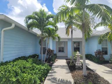 Main picture of 4623 SE 4th Pl
