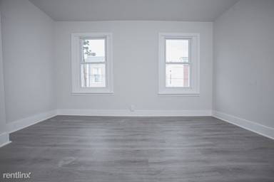 Main picture of 304 E Ontario St