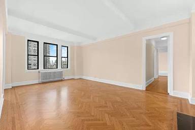 Main picture of 359 E 68th St