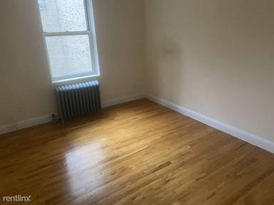 Main picture of 117 W 13th St