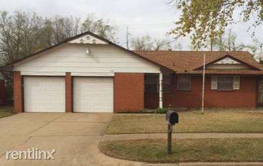 Main picture of 717 W 7th St