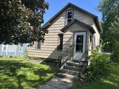 Main picture of 706 W Lincoln Ave