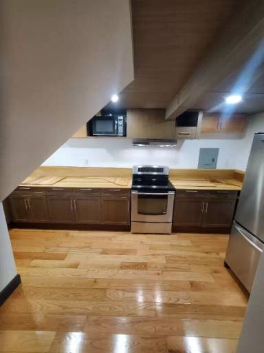 Main picture of 211 SW 12th St