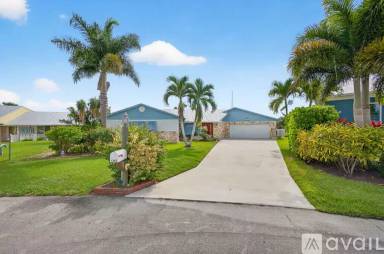 Main picture of 1360 SW Albatross Way