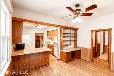 Main picture of 726 11th St N