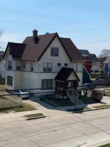 Main picture of 117 W Wright St