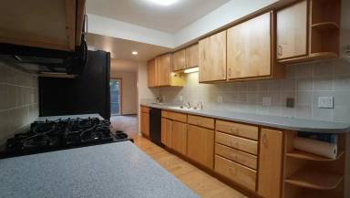 Main picture of 1589 Bradley Dr