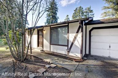 Main picture of 19220 5th Ave E