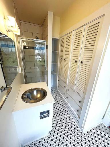 Main picture of 42 N Prospect St