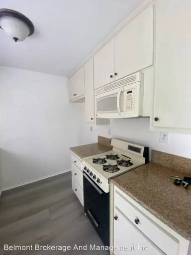 Main picture of 3528 E 2nd St