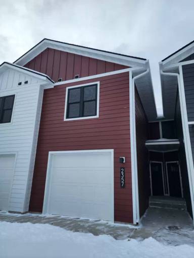Main picture of 2357 Lake Rd
