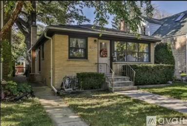 Main picture of 8534 Morton Ave