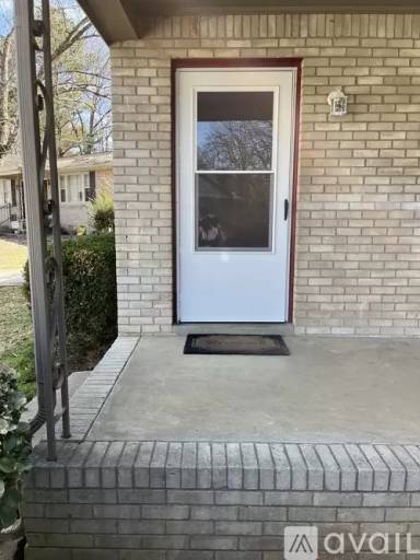 Main picture of 653B Huntington Ridge Dr