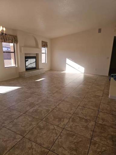 Main picture of 3858 Plaza de la Yerba